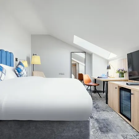 Hotell Harbour 4*