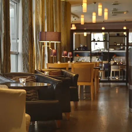 Hotell Harbour 4*