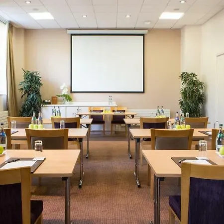 Harbour Hotell 4*